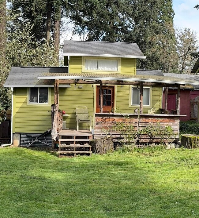 Building Photo - 5535 NE Prescott St Unit B