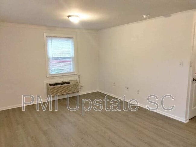 Photo - 201 Chandler Dr Unit Apt 2A