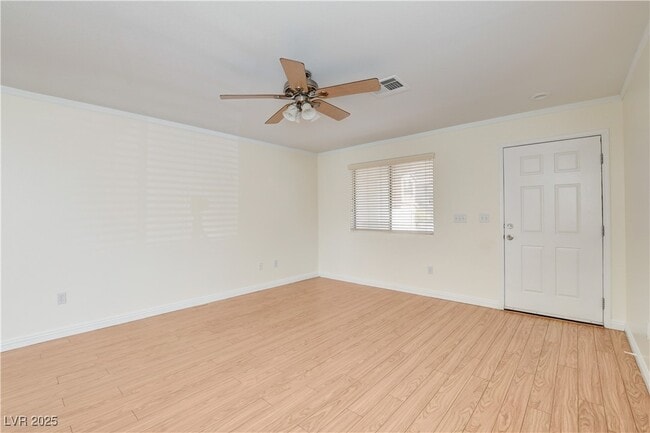 Photo - 8233 Amphora St