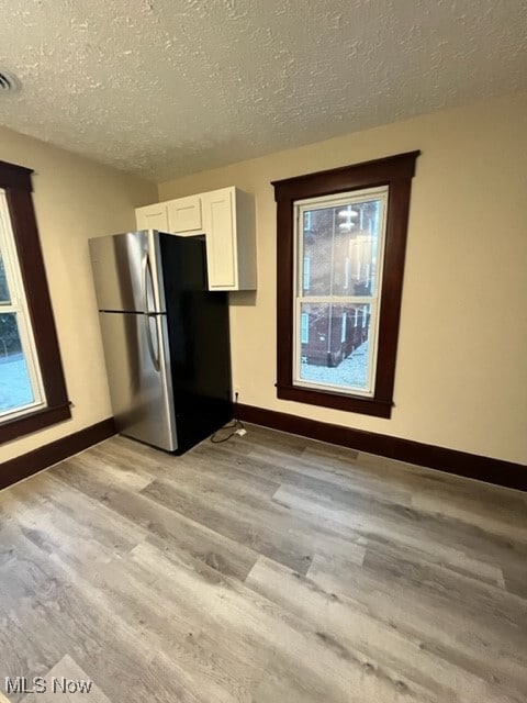 Photo - 250-252 E 3rd St