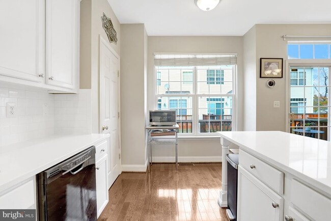 Photo - 2342 Huntington Station Ct