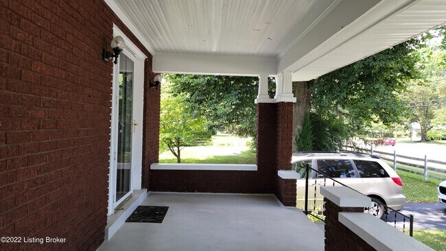 Photo - 3812 Taylorsville Rd