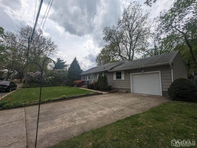 Photo - 10 Green Acres Ave