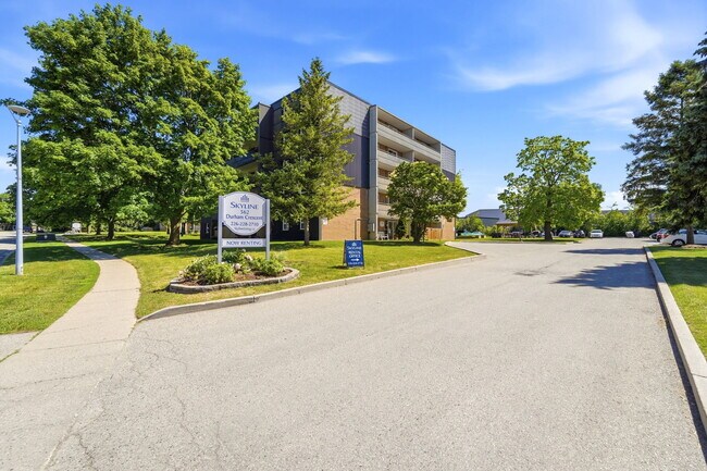 Photo - Lakeview Towers Apartments