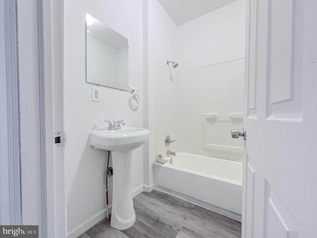 Building Photo - 38 Broadway