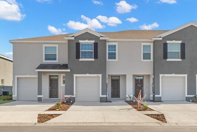 Photo - Like New Townhome in Union Park!