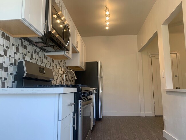 Photo - 1623 Mariposa Ave Unit 103