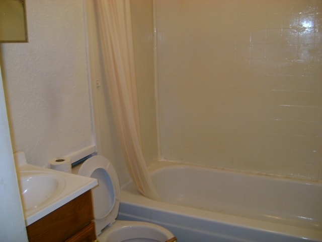 Photo - 1937 Cotten Rd Unit G