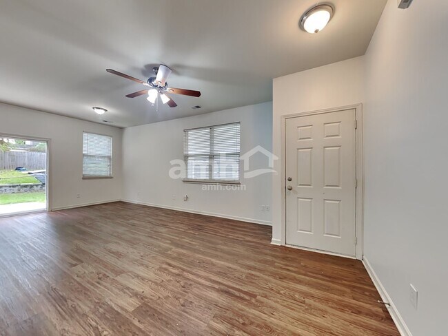 Photo - 194 Chemistry Circle