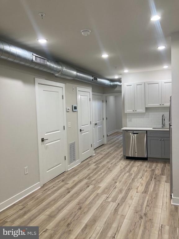 Building Photo - 2547 N Front St Unit 1