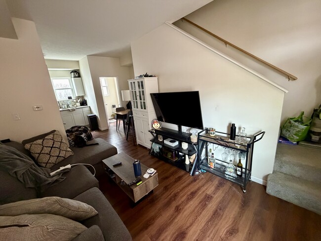 Livingroom - 269 E 13th Ave