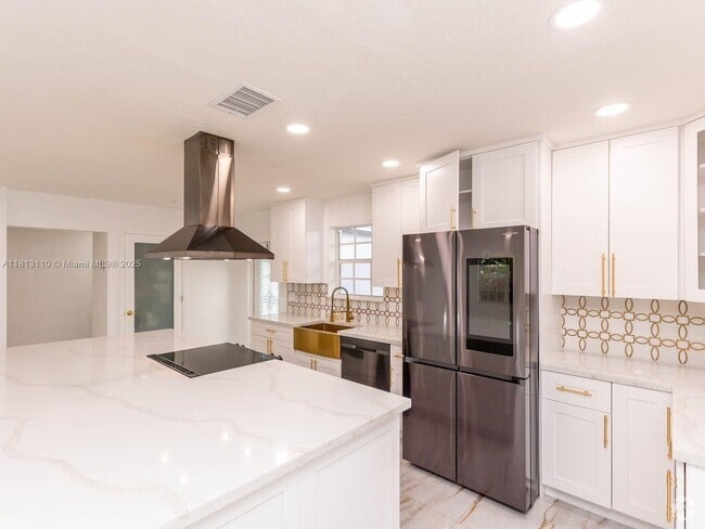 Building Photo - 521 SW 64th Way Rental