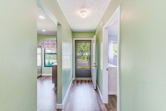 Photo - 6040 27th St W