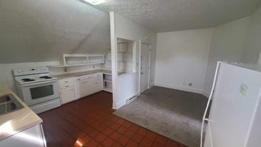 Photo - 489 E Harrison St