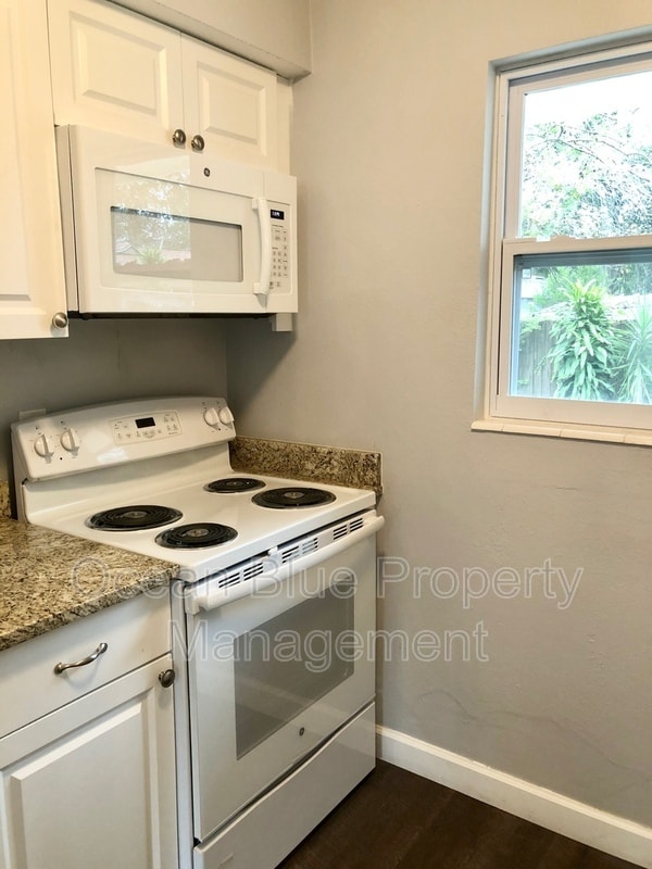 Photo - 4710 1/2 4th Ave S