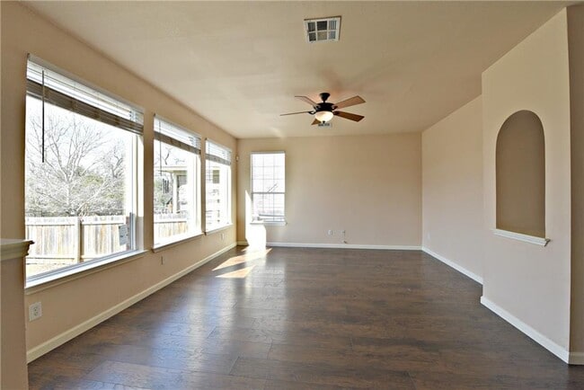 Photo - 16316 Castletroy Dr