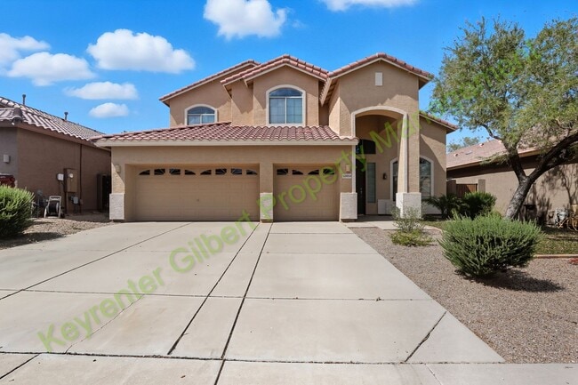 Building Photo - Beautiful 5 bed / 3 bath Home in the San T...