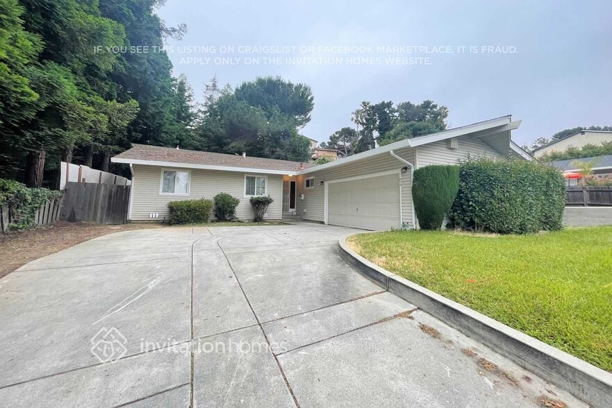 217 Locust Dr