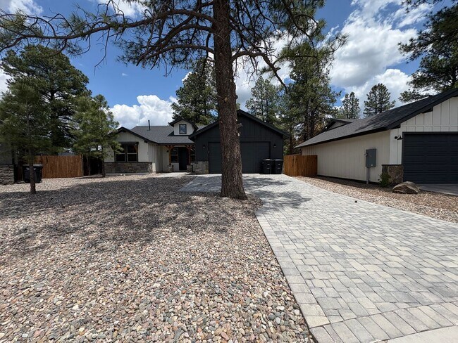 Photo - Spacious Williams Rental