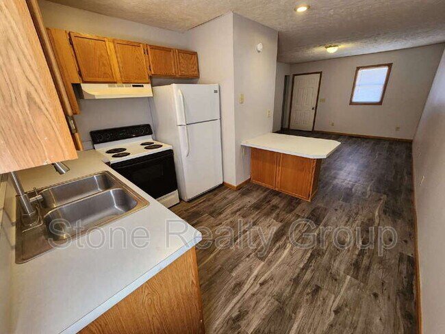 Photo - 700 S 7th St Unit B