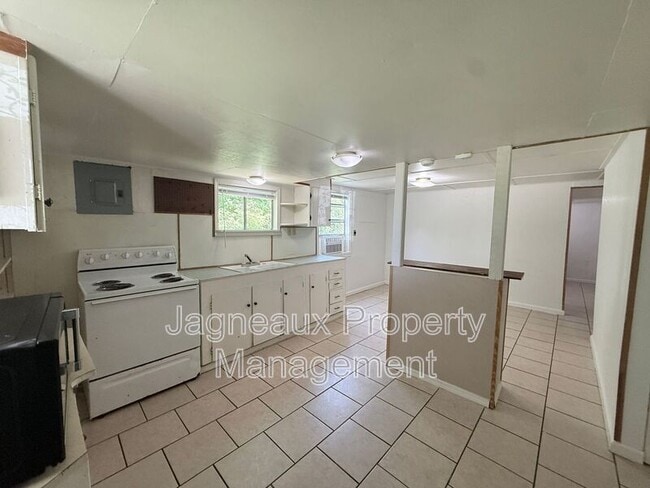 Photo - 106 Fontenot Rd
