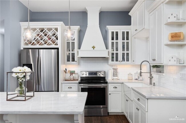 Photo - 13 Kingsborough Ave