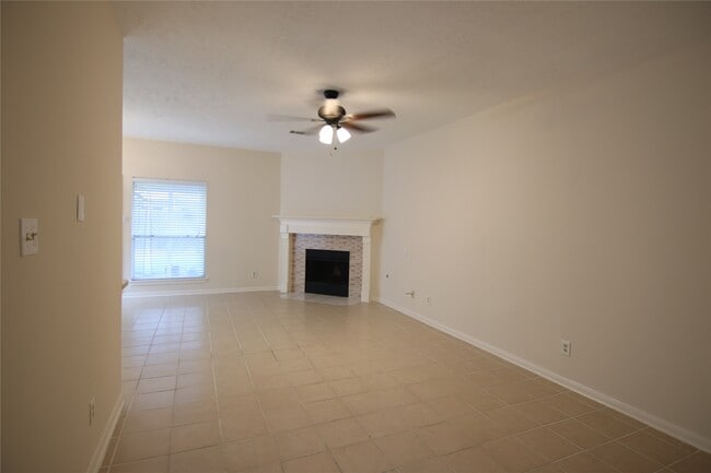 Photo - 3123 W Hampton Dr