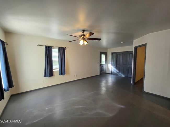 Photo - 2302 N 36th St Unit 1
