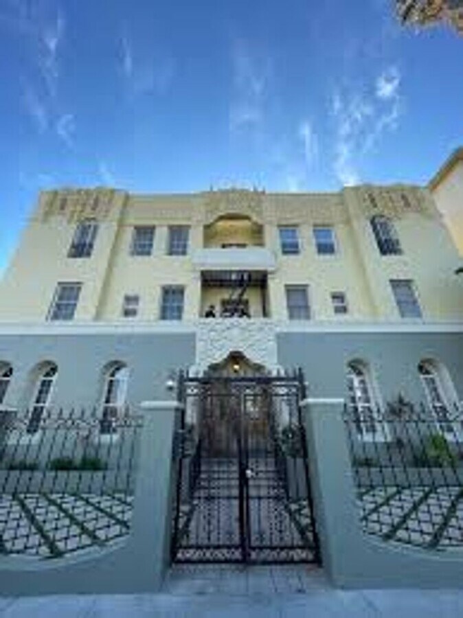 Photo - Normandie Apts.