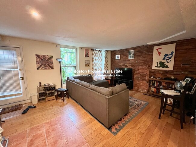 Photo - 104 Saint Botolph St Unit 2