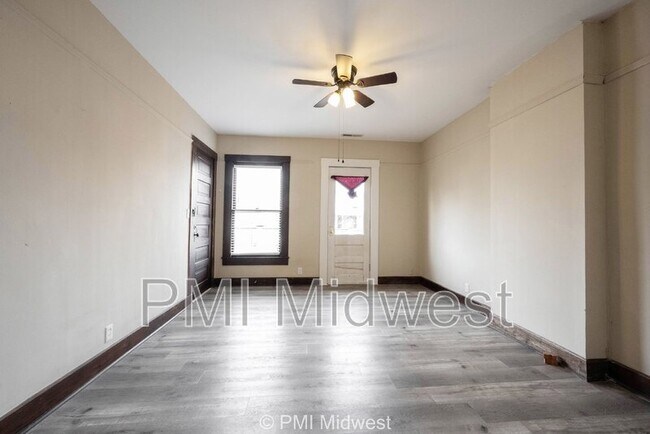 Photo - 397 N Main St Unit Apt 3