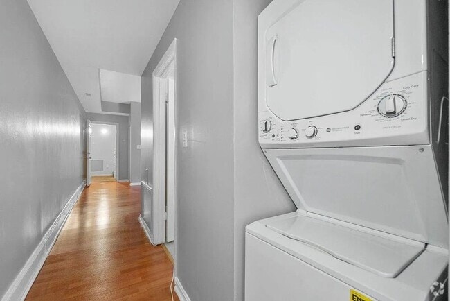 Building Photo - 22 W 25th St Unit 2 Rental