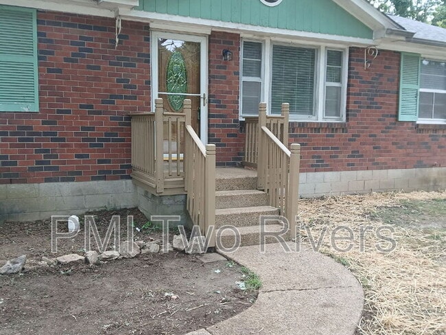 Photo - 328 Jacksonian Dr