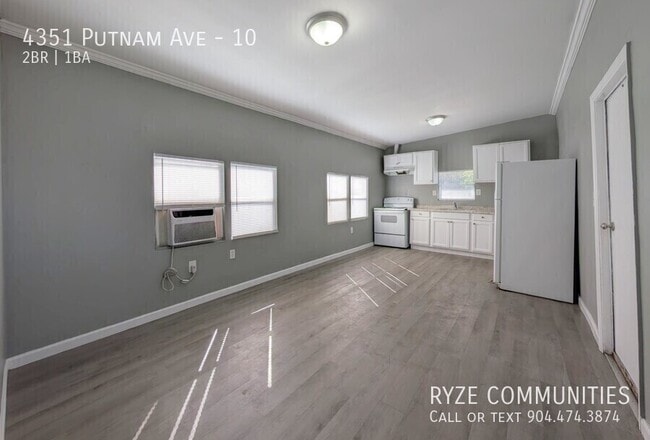 Photo - 4351 Putnam Ave