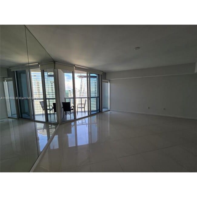 Photo - 475 Brickell Ave