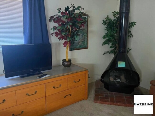 Photo - 376 Cedar St