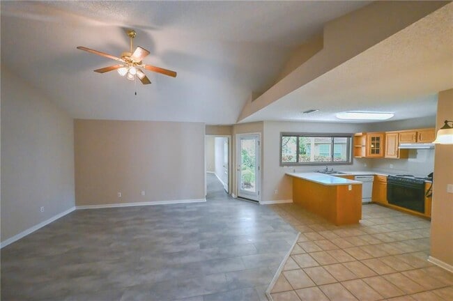 Photo - 138 Dalton Cody Dr