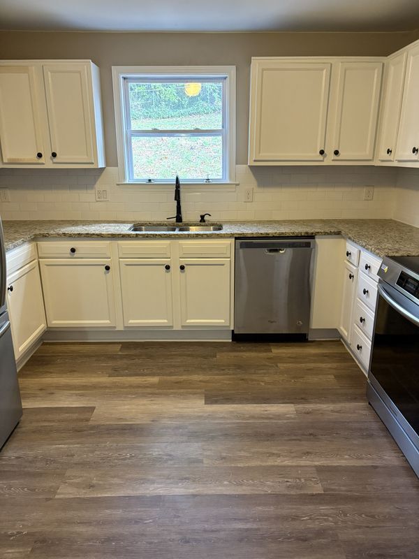 Photo - 403 Westchester Blvd NW