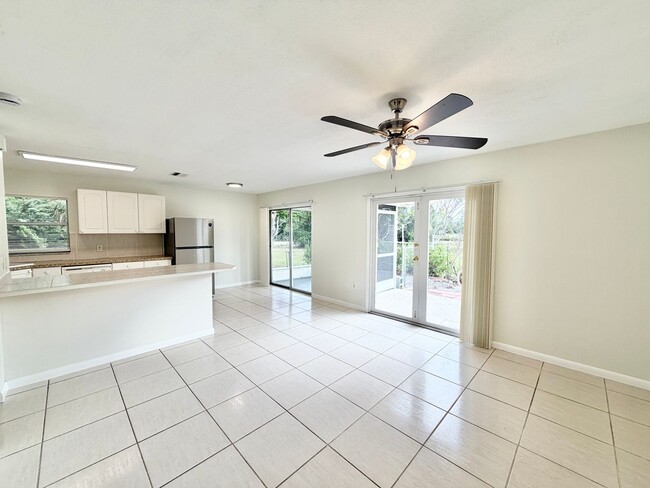 Photo - ** BONITA SPRINGS ** 2 BED / 1 BATH ** WEST OF 41 ** PET OK ** ANNUAL RENTAL **