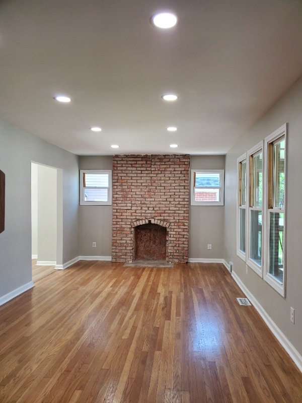 Photo - 952 Lilley Ave