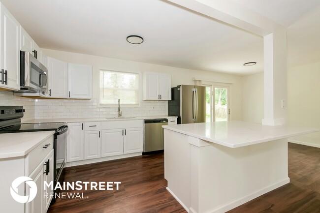 Photo - 6600 NW 50th St