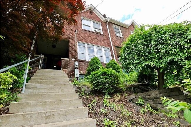 Photo - 2330 Murray Ave
