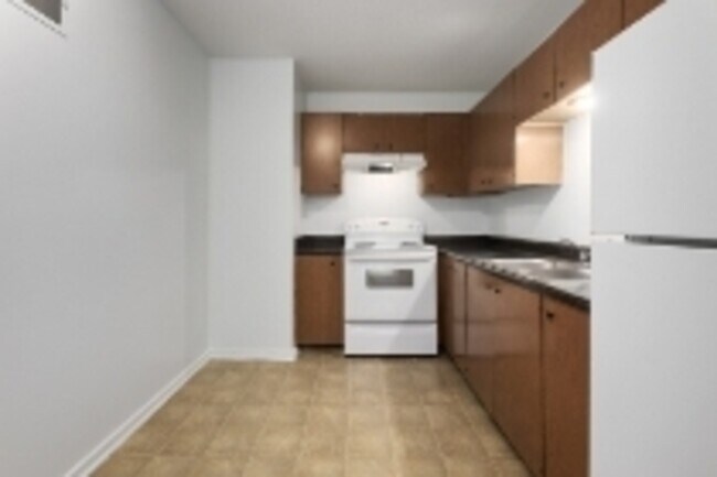 420 W 89th St