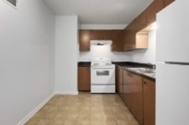 Photo - 420 W 89th St
