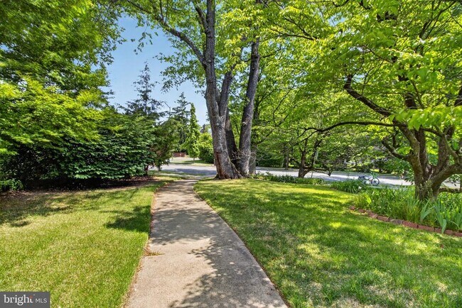 Photo - 5028 Massachusetts Ave NW