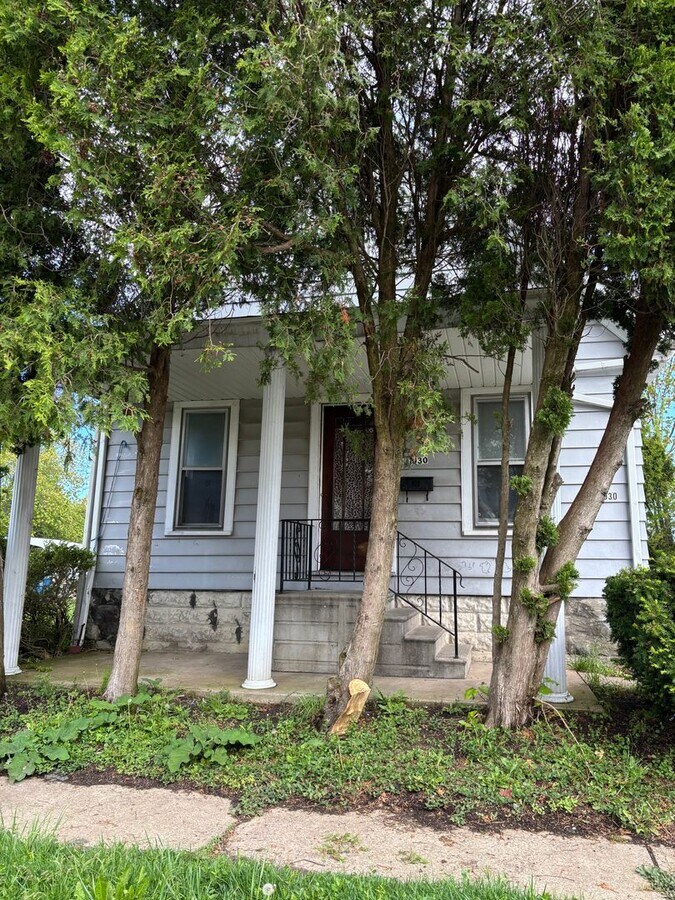 Section 8 Accepted! Cozy 2-bedroom home - Section 8 Accepted! Cozy 2-bedroom home