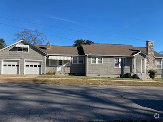 Building Photo - 600 N Jefferson St Rental