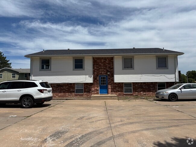 Building Photo - 208 N Brunswick St Unit 208 Brunswick #1 Rental