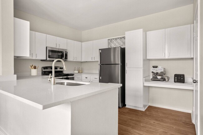 Photo - Veranda at Centerfield