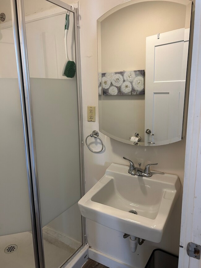 Photo - 229 W Ohio St